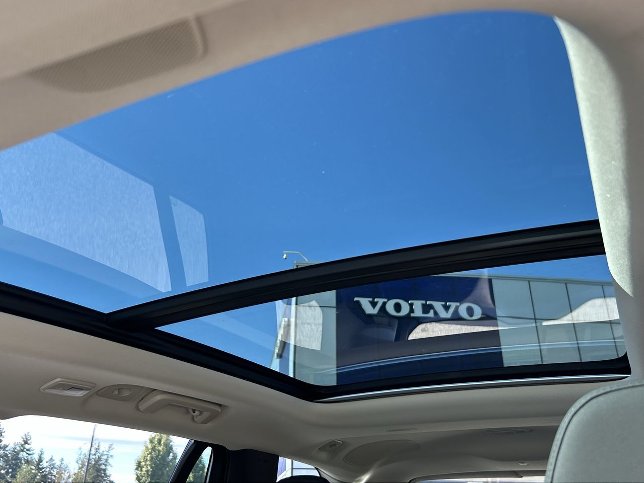 2026 Volvo XC90 Plug-in hybrid in Richmond, British Columbia