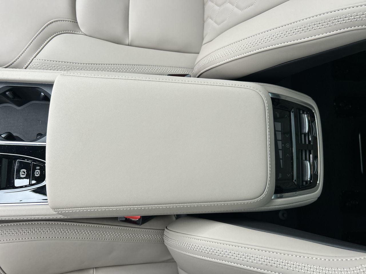 Volvo XC90 Plug-in hybrid  2026 à Richmond, Colombie-Britannique