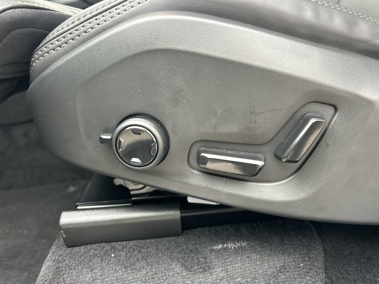 2026 Volvo XC90 Plug-in hybrid in Richmond, British Columbia