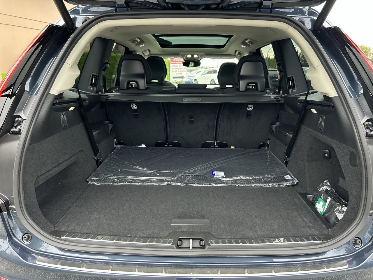 2026 Volvo XC90 Plug-in hybrid in Richmond, British Columbia