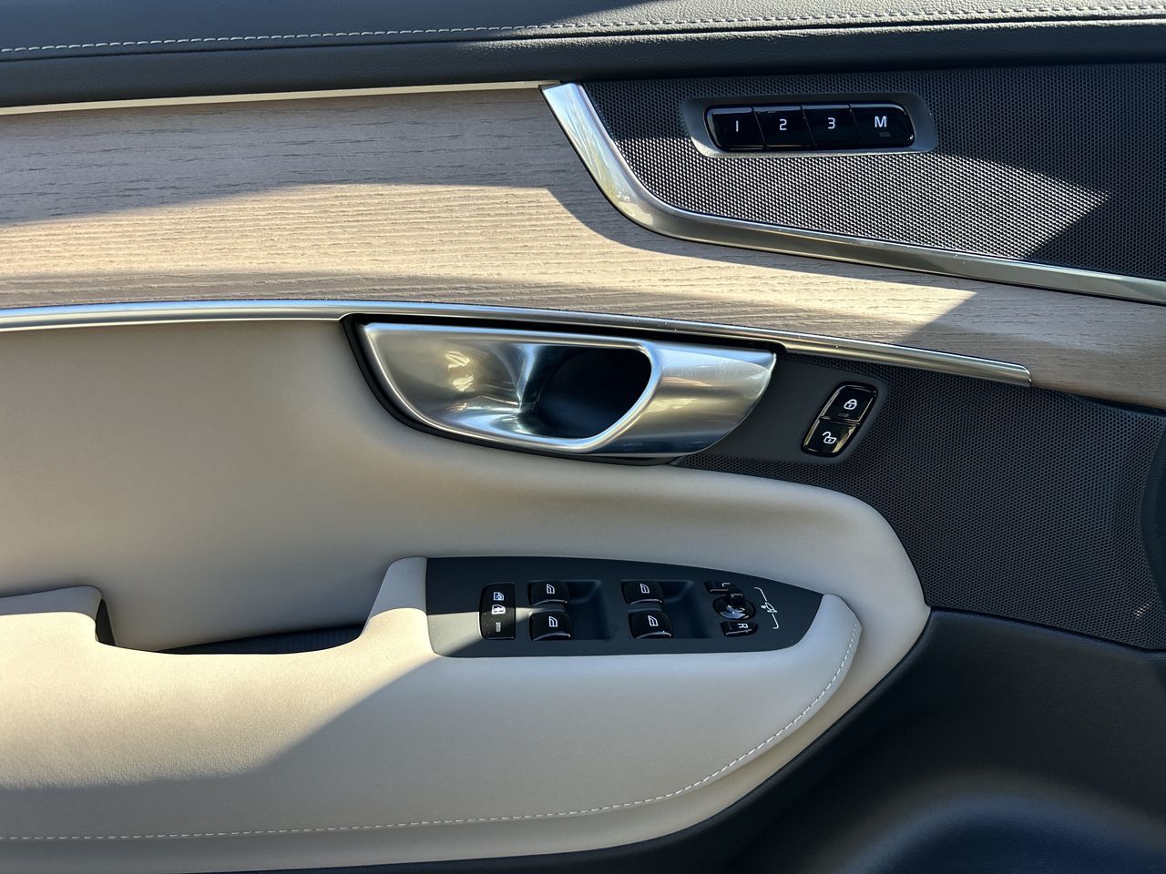 2026 Volvo XC90 Plug-in hybrid in Richmond, British Columbia