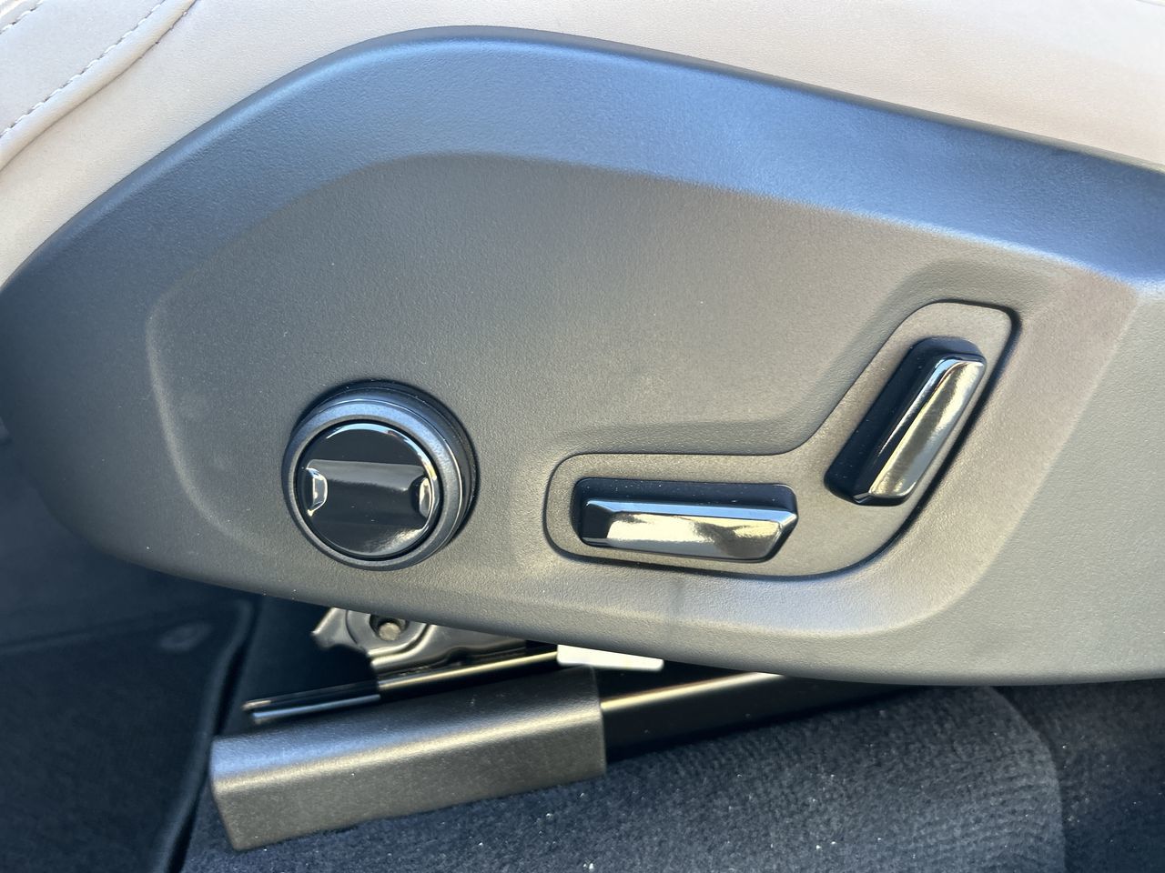 2026 Volvo XC90 Plug-in hybrid in Richmond, British Columbia