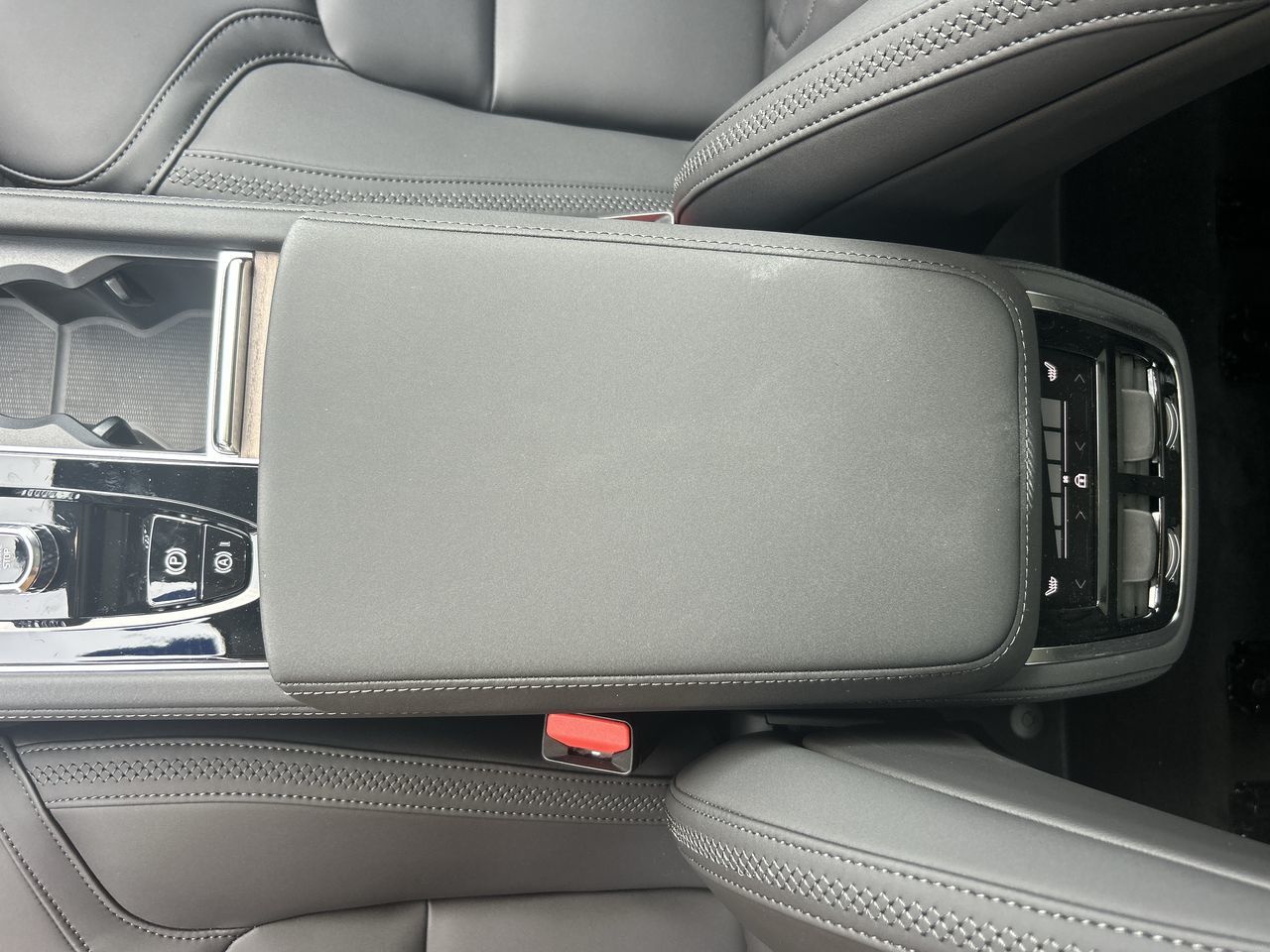 2026 Volvo XC90 Plug-in hybrid in Richmond, British Columbia