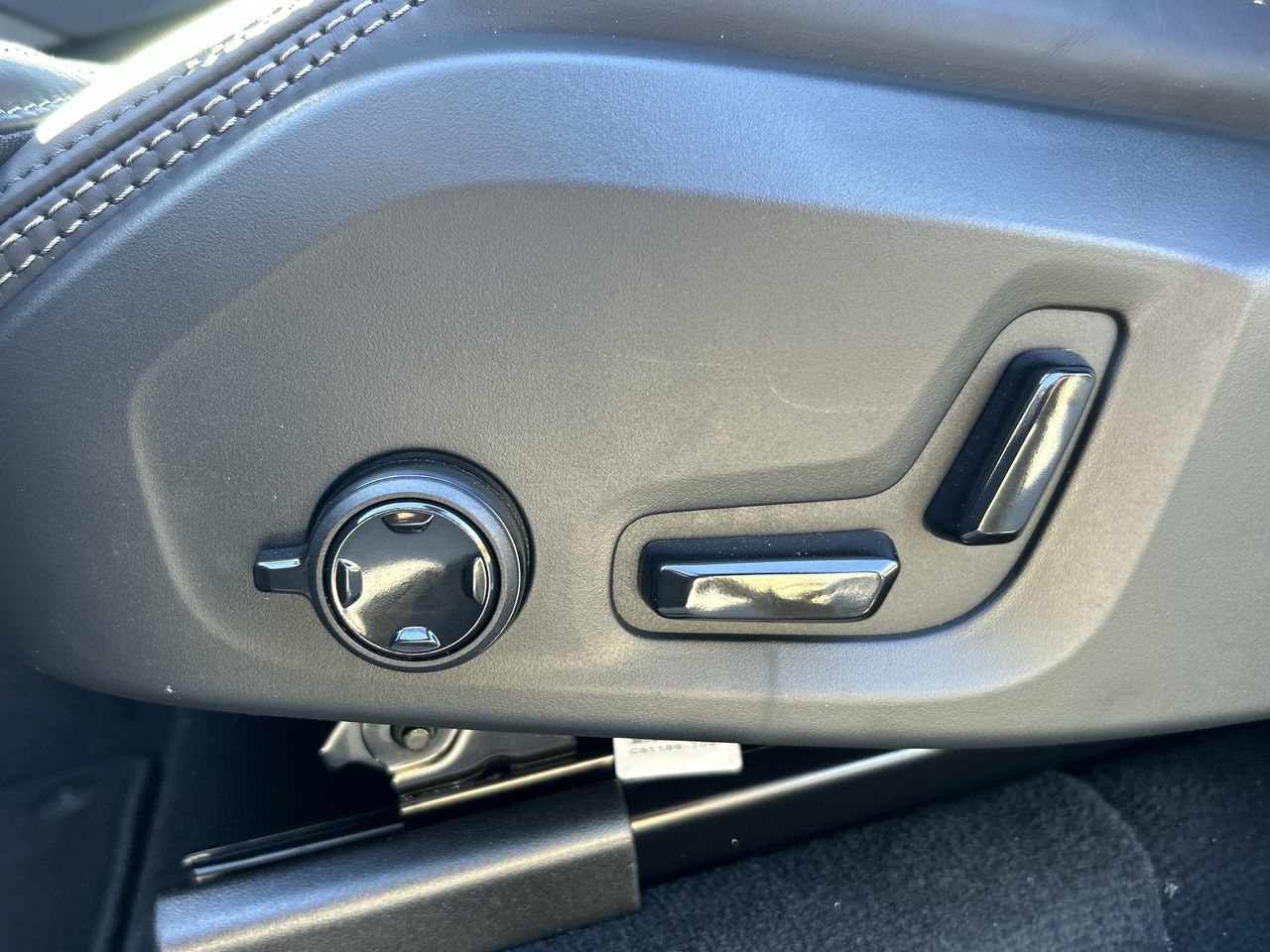 2026 Volvo XC90 Plug-in hybrid in Richmond, British Columbia