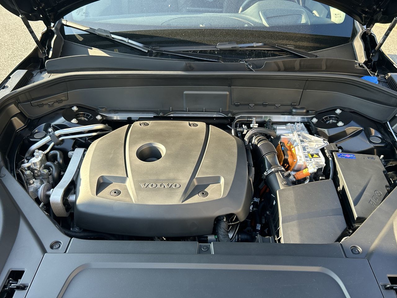 2026 Volvo XC90 Plug-in hybrid in Richmond, British Columbia