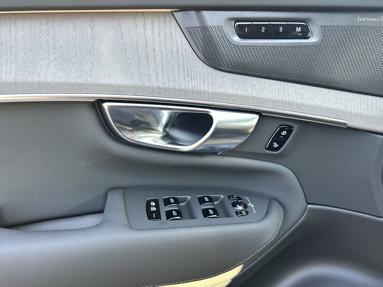 2026 Volvo XC90 Plug-in hybrid in Richmond, British Columbia