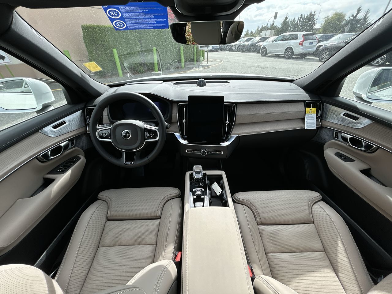 2026 Volvo XC90 Plug-in hybrid in Richmond, British Columbia