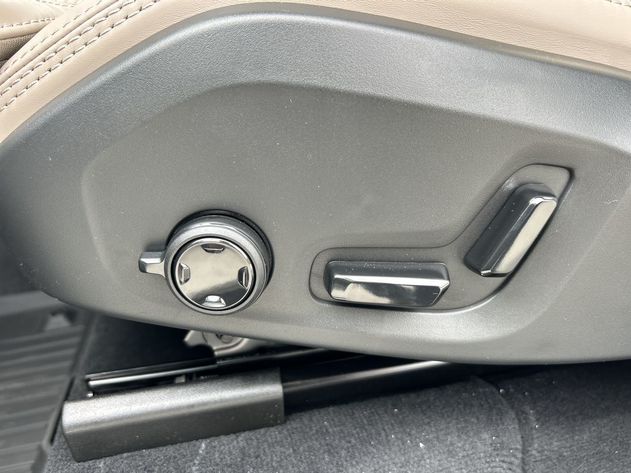 2026 Volvo XC90 Plug-in hybrid in Richmond, British Columbia