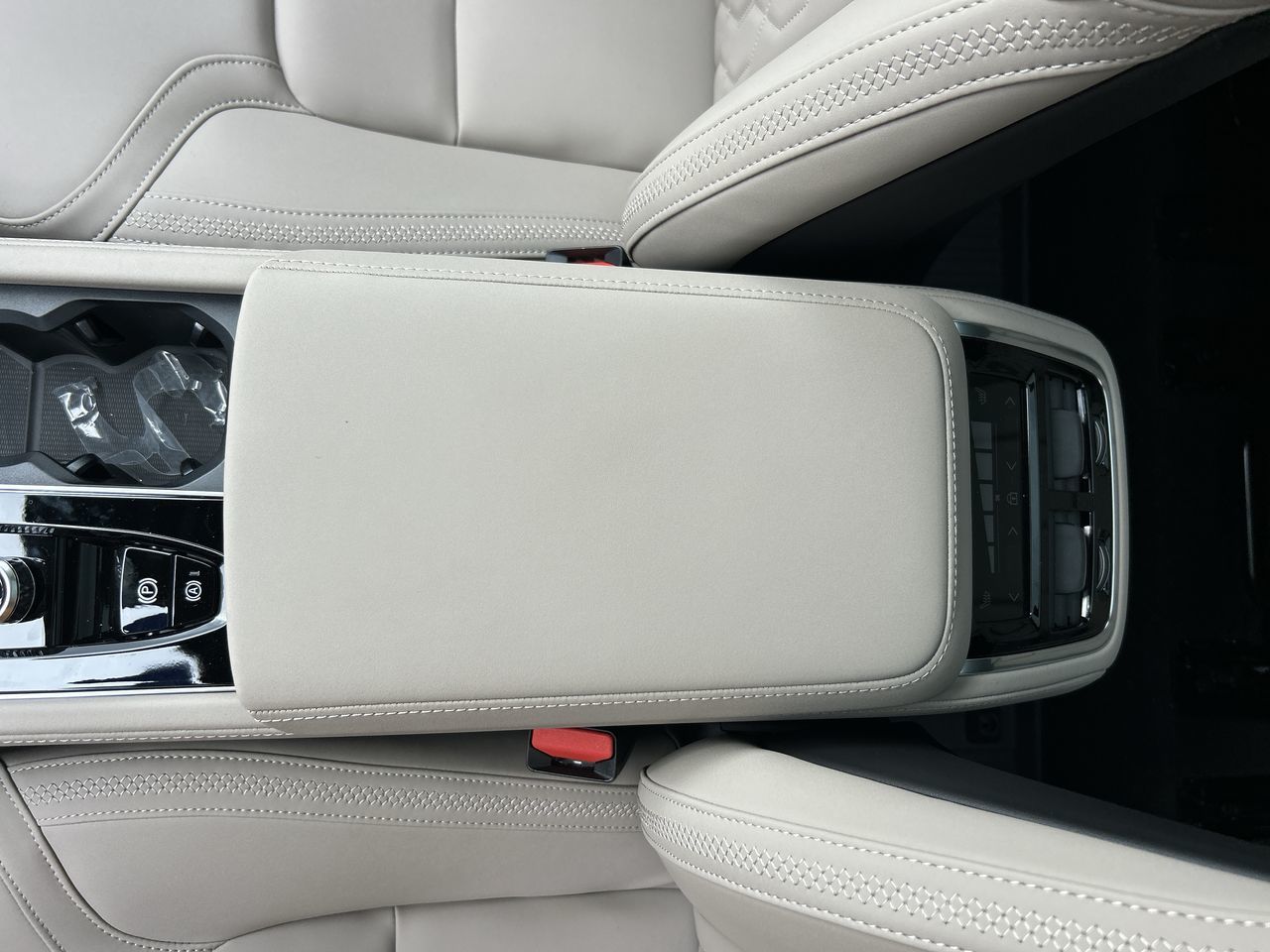 2026 Volvo XC90 Plug-in hybrid in Richmond, British Columbia