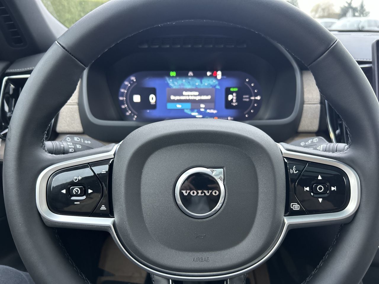 2026 Volvo XC90 Plug-in hybrid in Richmond, British Columbia