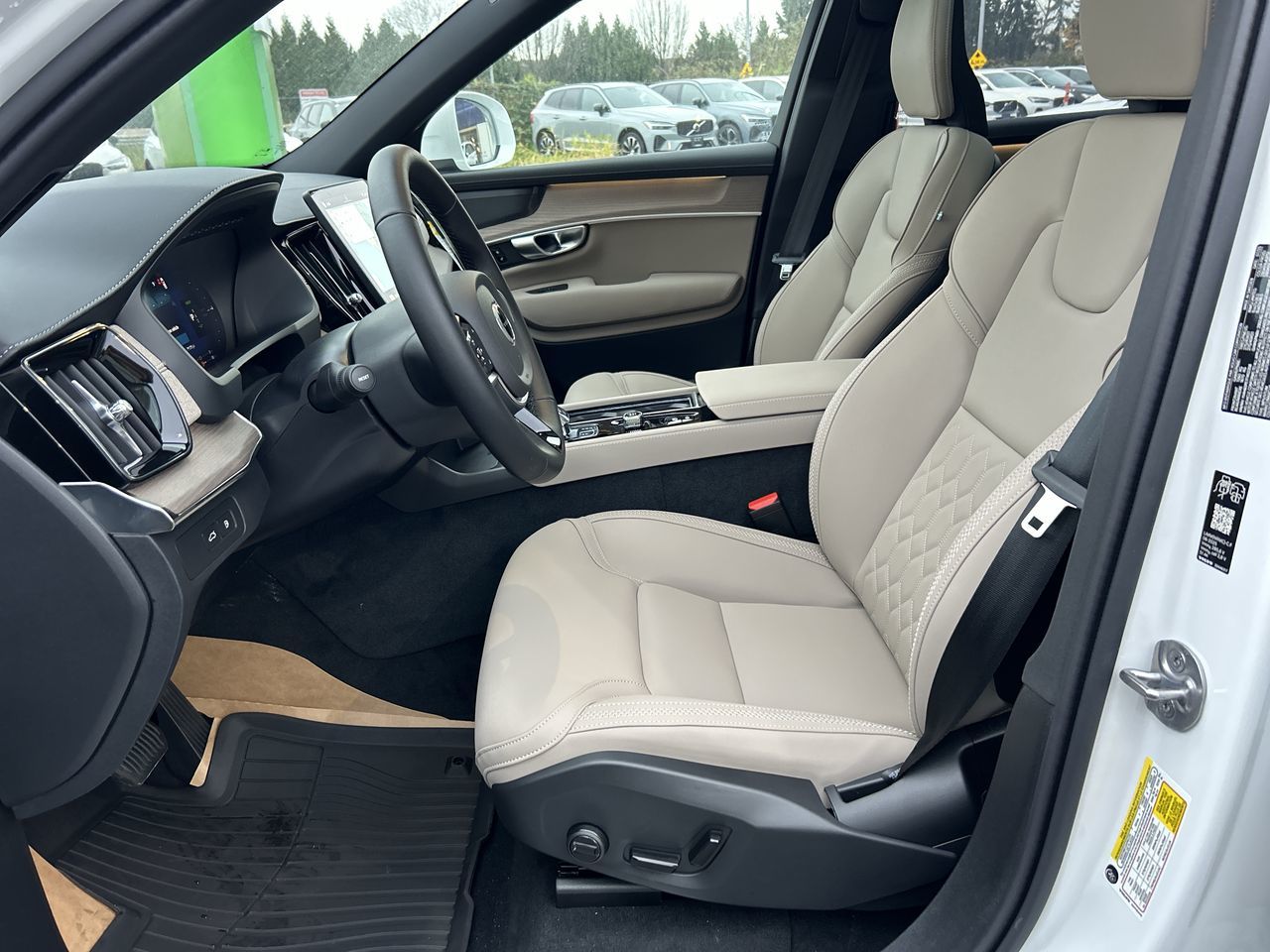 2026 Volvo XC90 Plug-in hybrid in Richmond, British Columbia