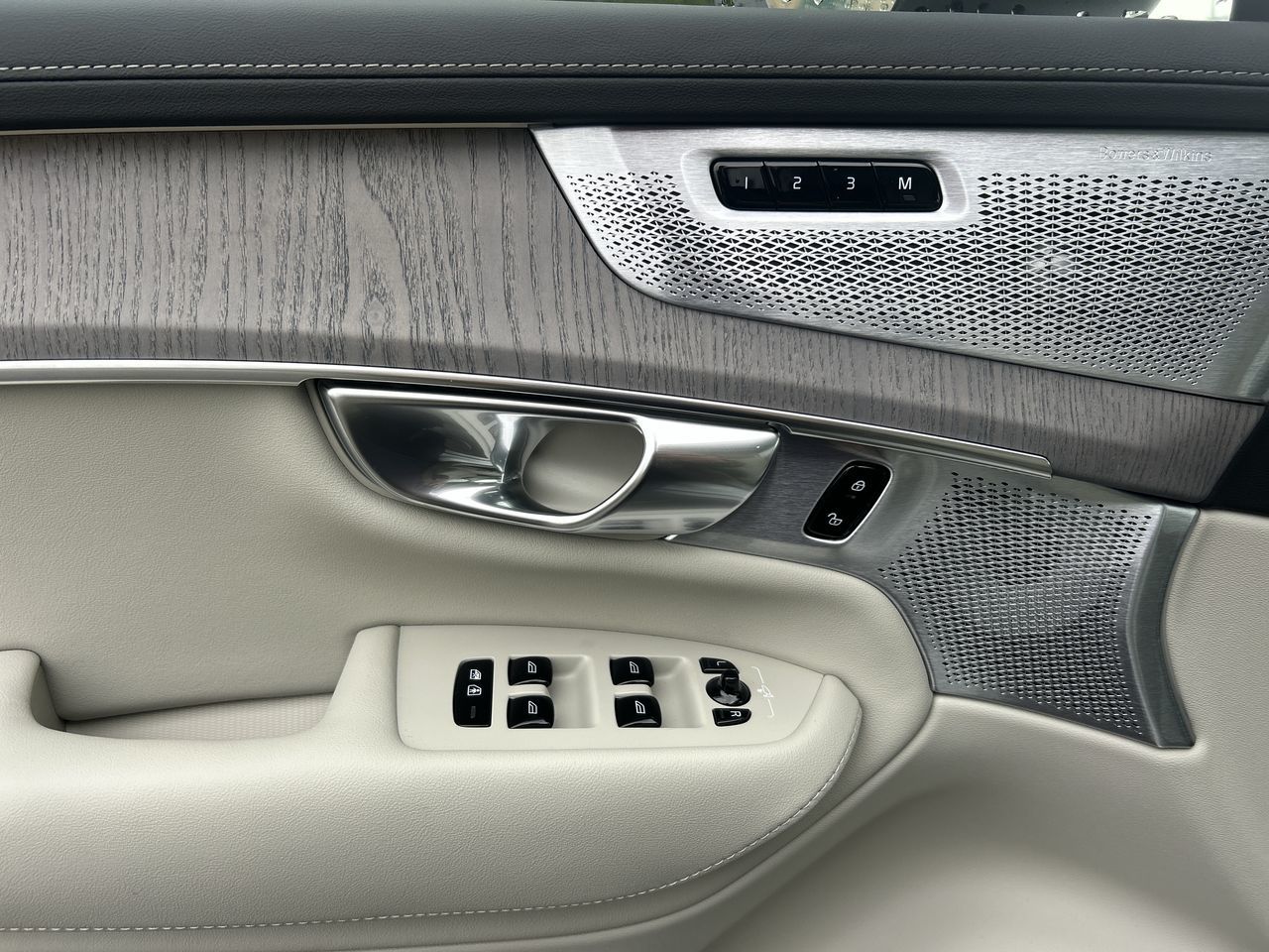 2026 Volvo XC90 Plug-in hybrid in Richmond, British Columbia