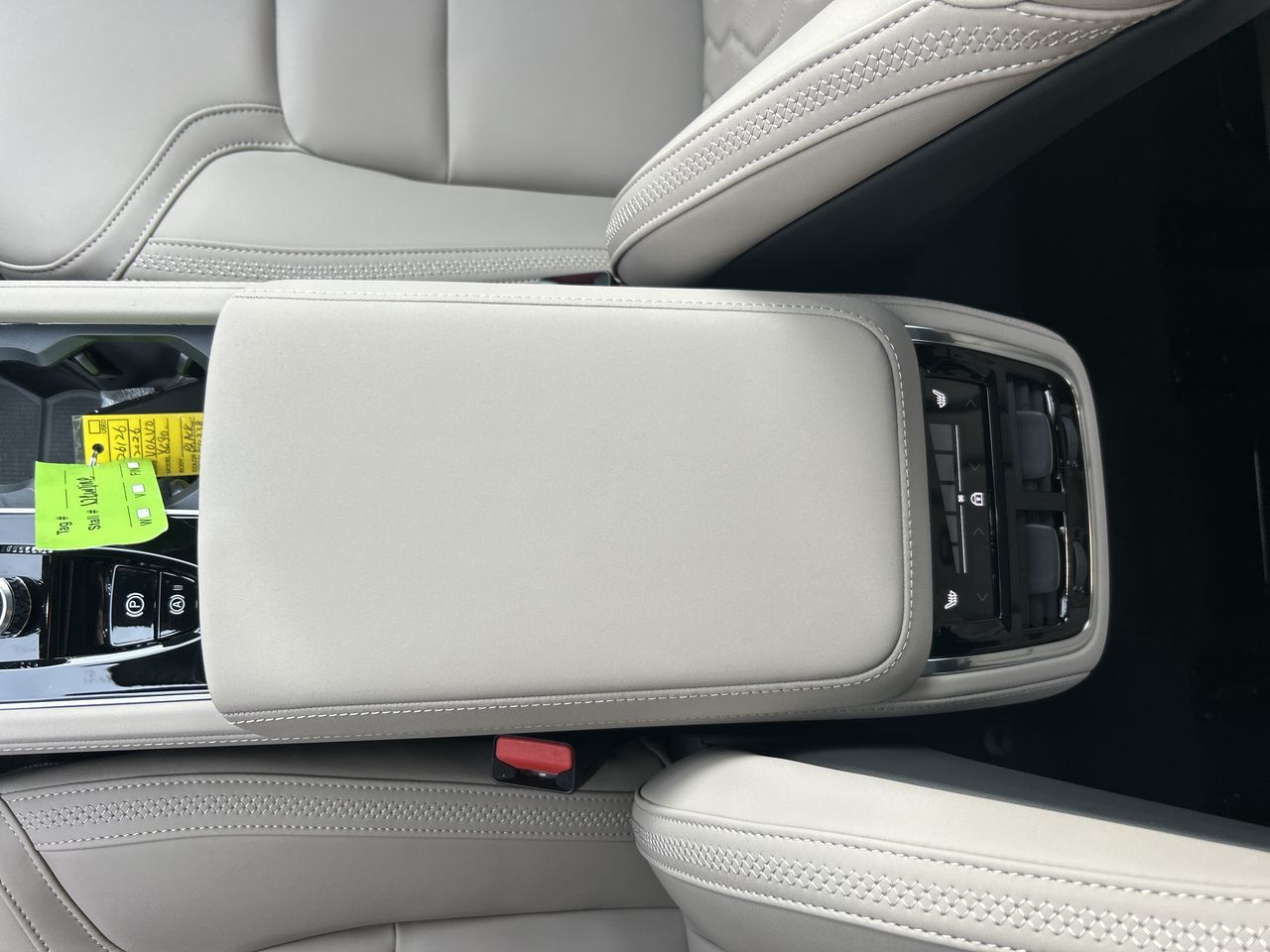 2026 Volvo XC90 Plug-in hybrid in Richmond, British Columbia