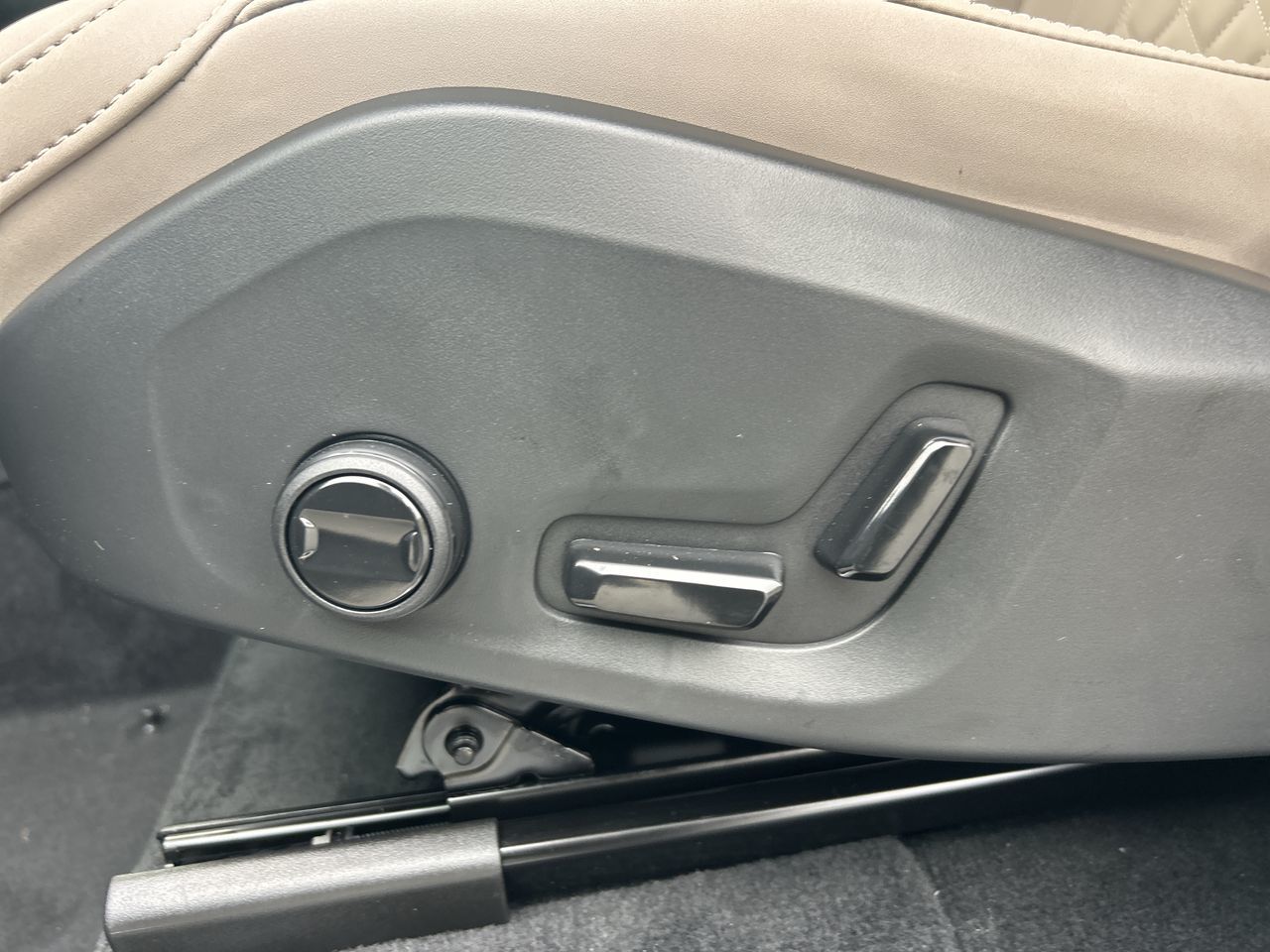 2026 Volvo XC90 Plug-in hybrid in Richmond, British Columbia