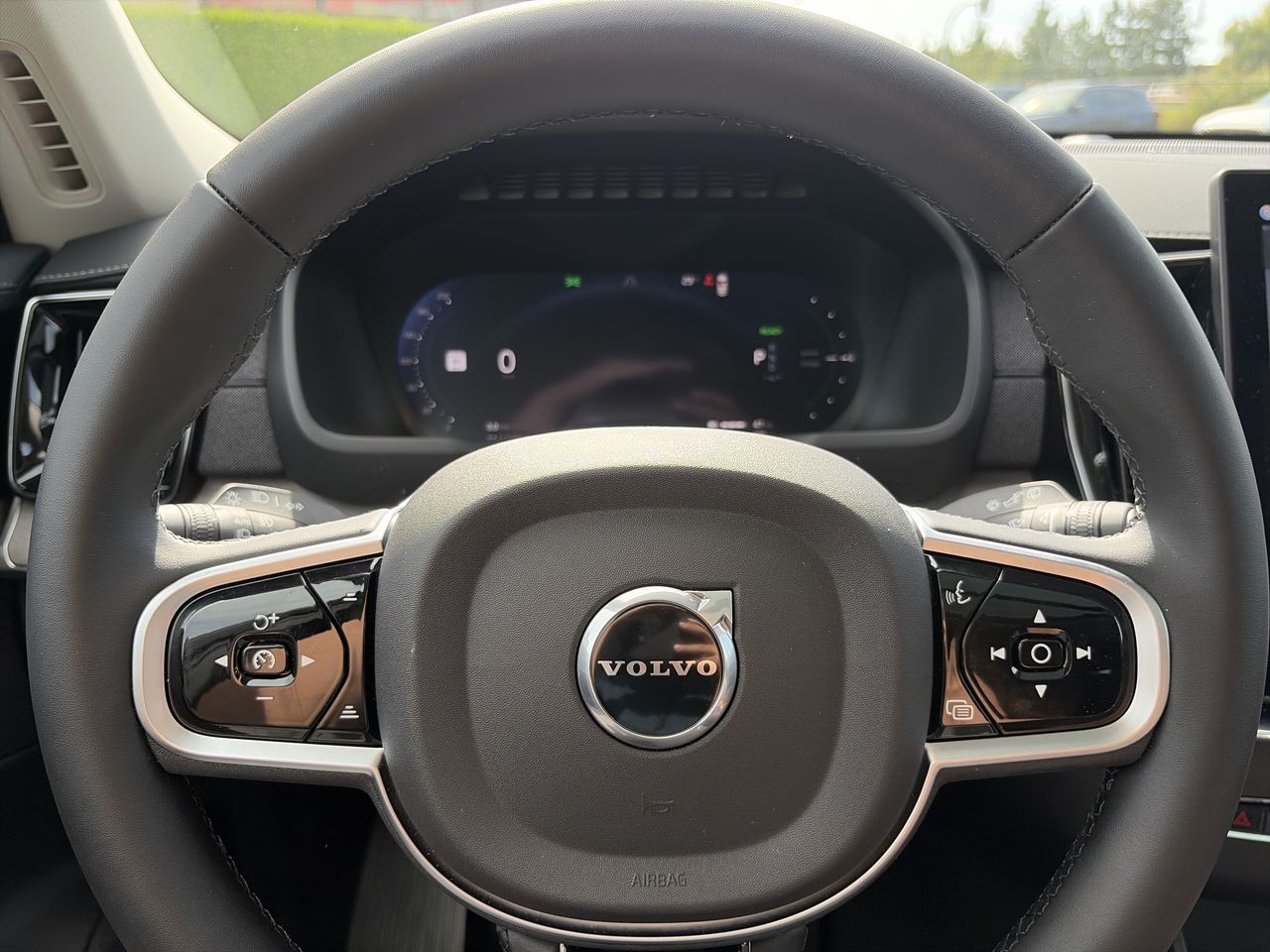 2026 Volvo XC90 Plug-in hybrid in Richmond, British Columbia