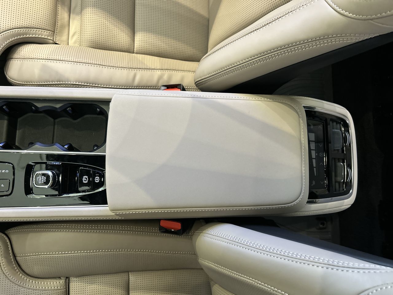 Volvo XC90 Plug-in hybrid  2026 à Richmond, Colombie-Britannique