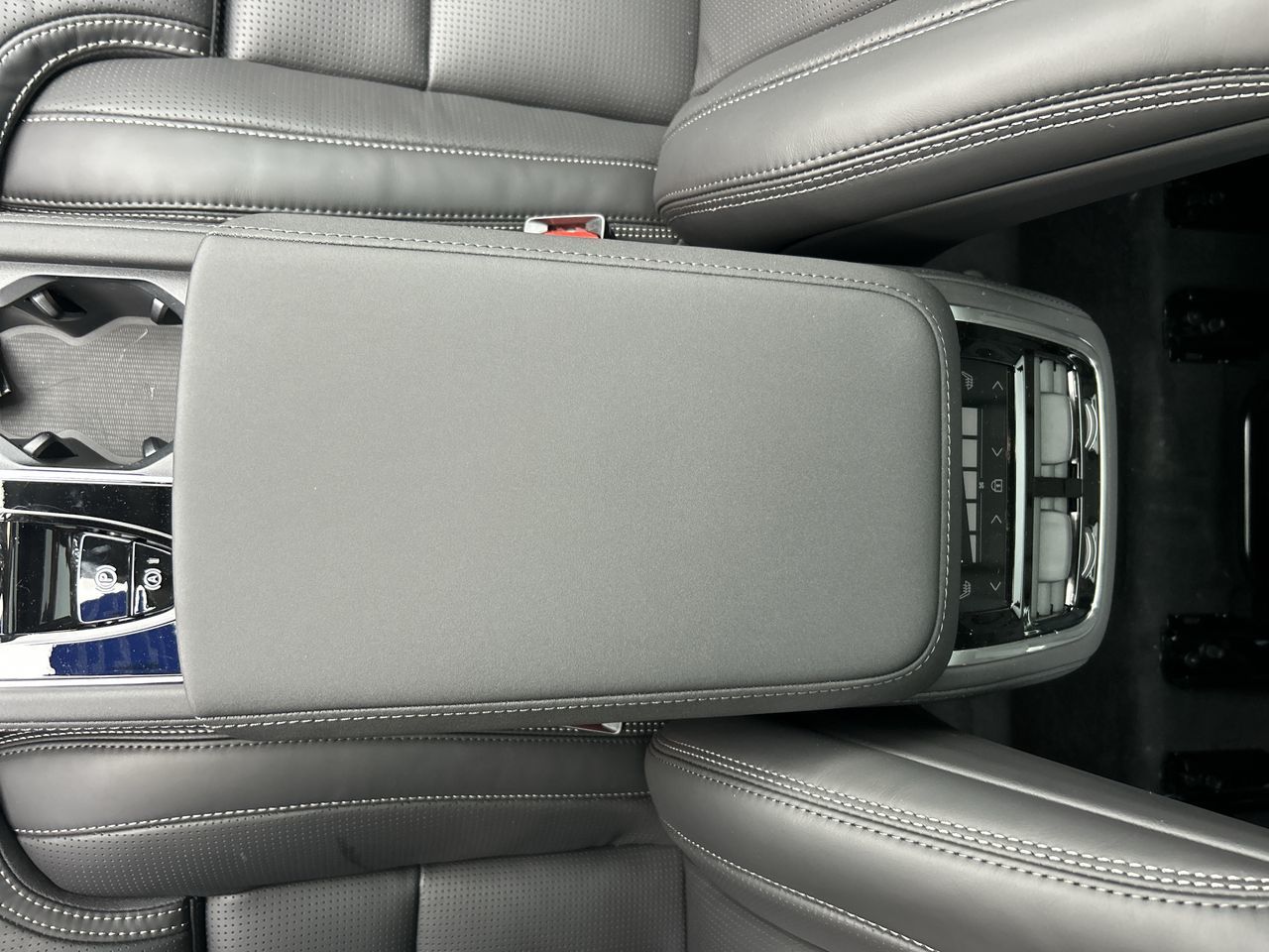 2026 Volvo XC90 Plug-in hybrid in Richmond, British Columbia