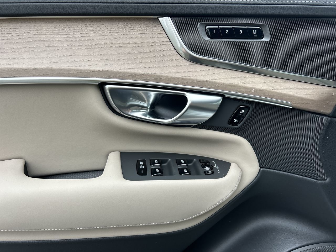 2026 Volvo XC90 Plug-in hybrid in Richmond, British Columbia