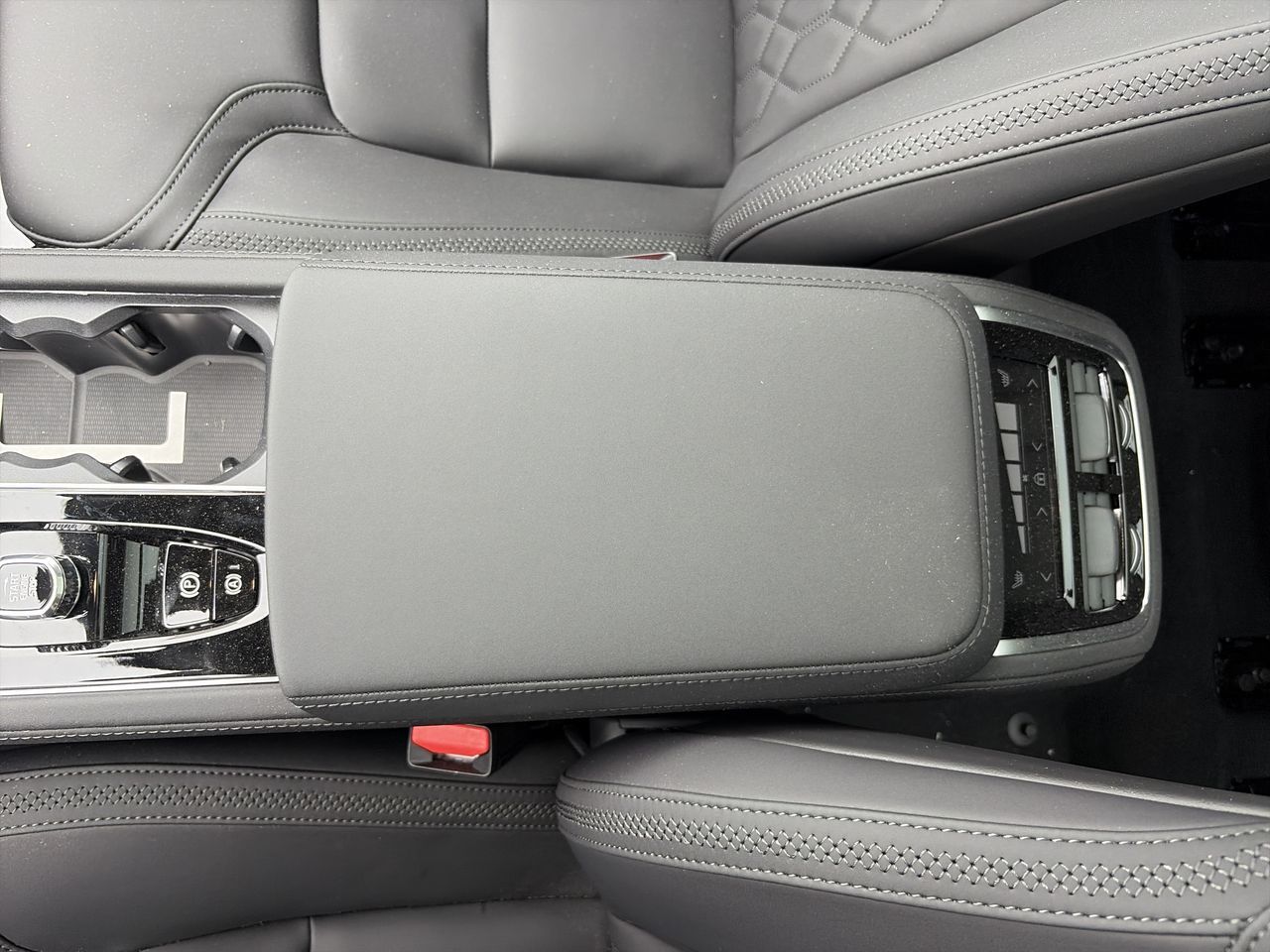 2026 Volvo XC90 Plug-in hybrid in Richmond, British Columbia