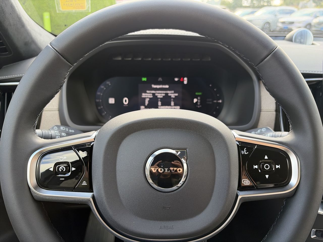 2027 Volvo XC90 Plug-in hybrid in Richmond, British Columbia
