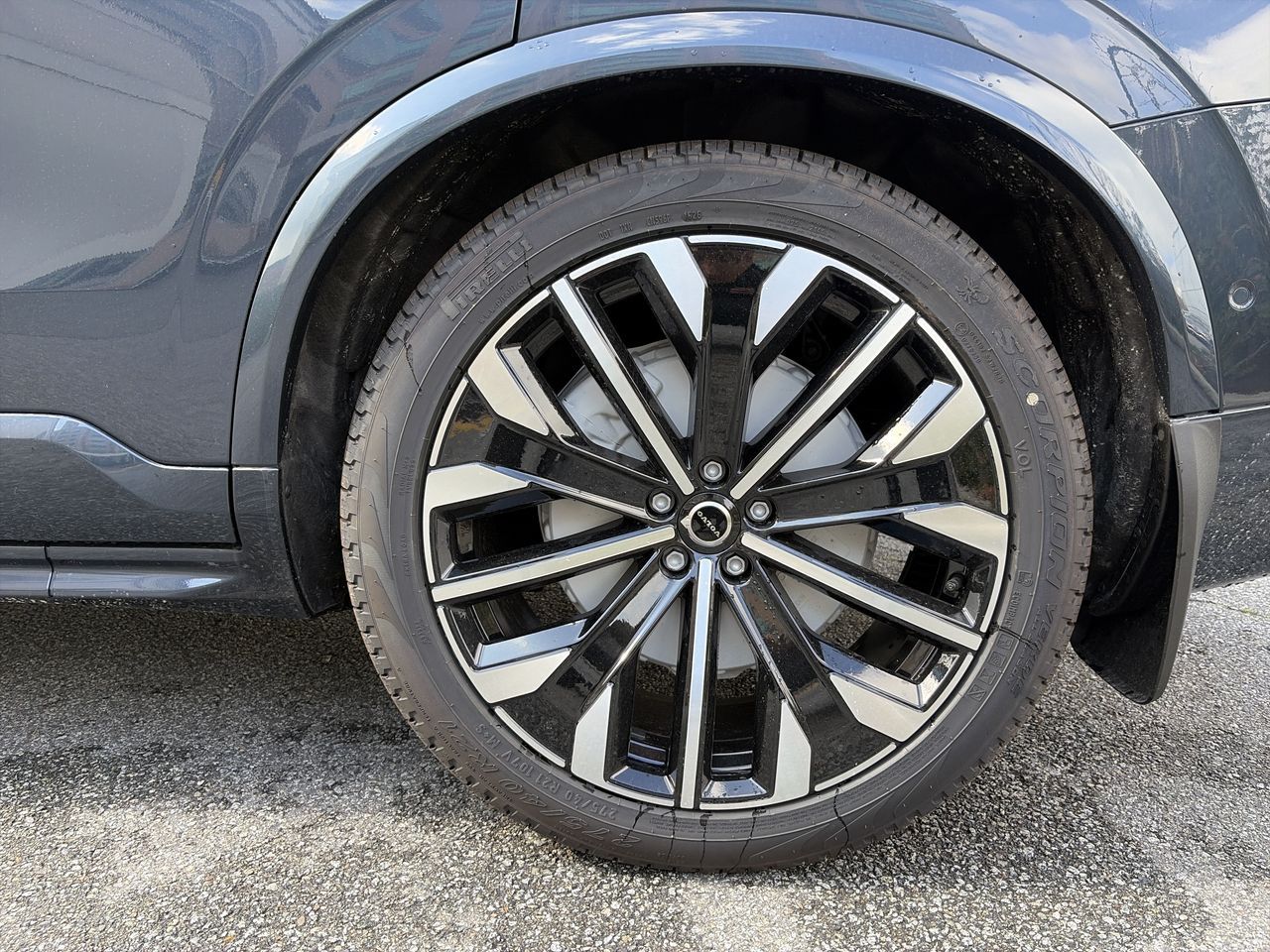 2027 Volvo XC90 Plug-in hybrid in Richmond, British Columbia