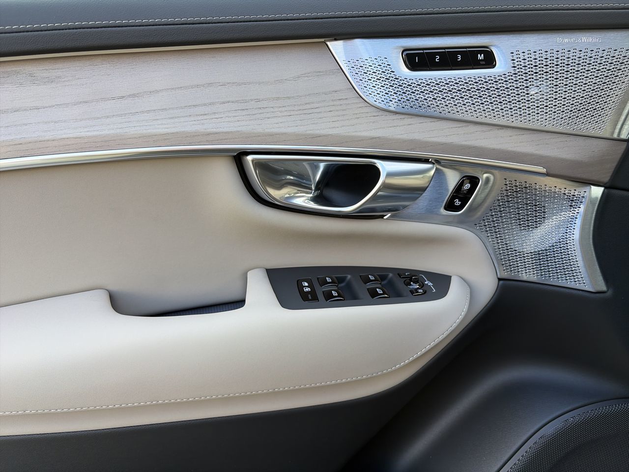 2027 Volvo XC90 Plug-in hybrid in Richmond, British Columbia