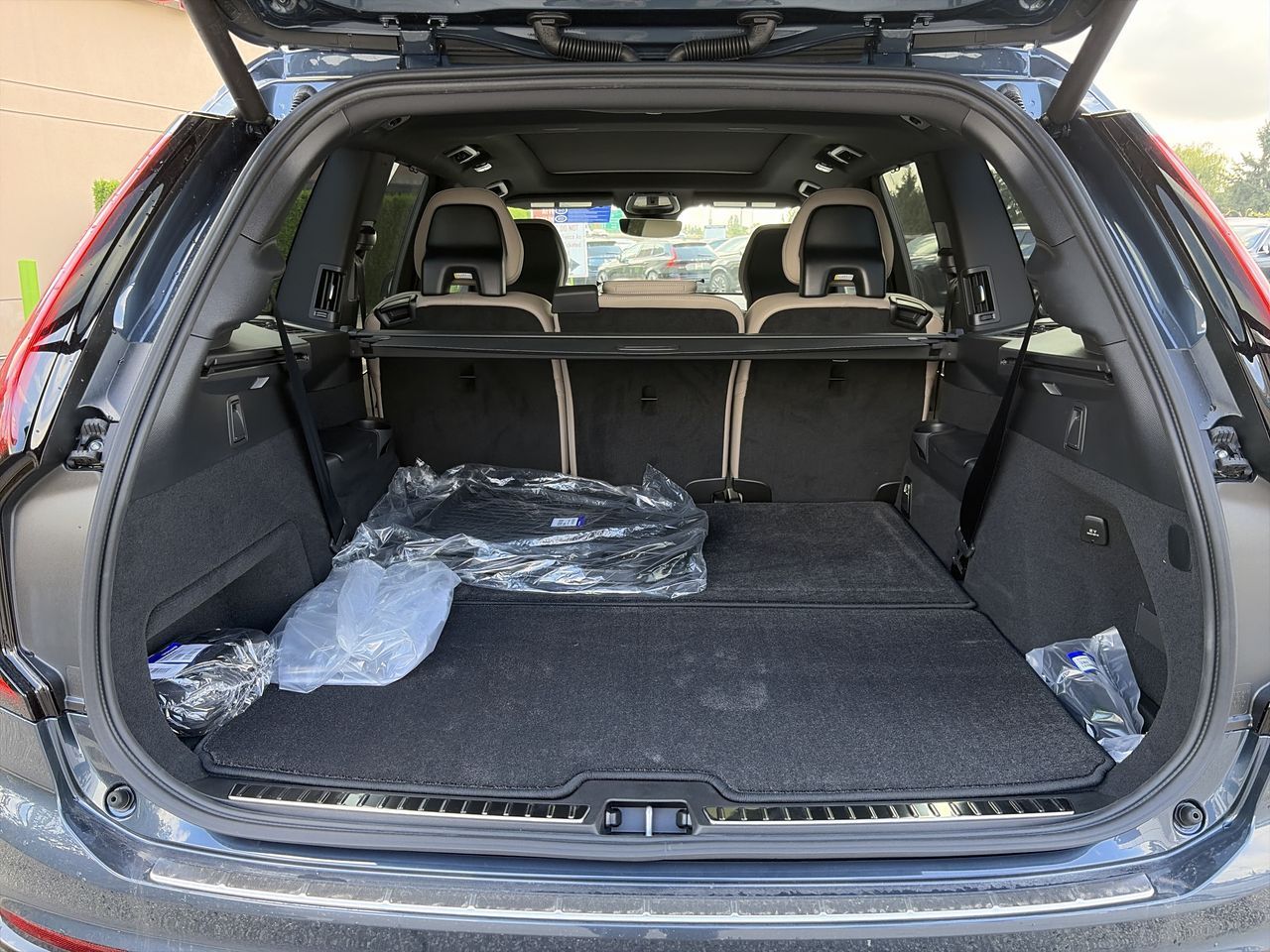 2027 Volvo XC90 Plug-in hybrid in Richmond, British Columbia