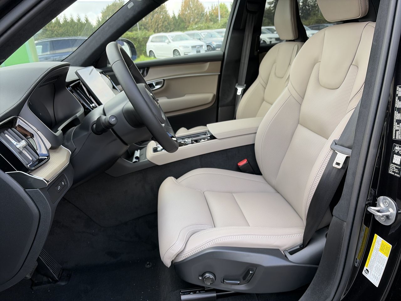 2027 Volvo XC90 Plug-in hybrid in Richmond, British Columbia