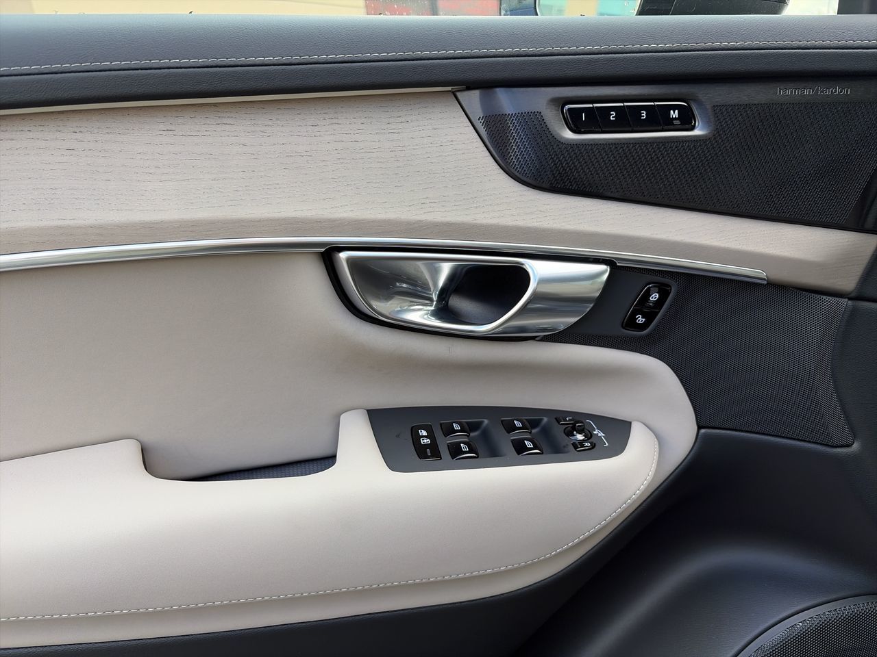 2027 Volvo XC90 Plug-in hybrid in Richmond, British Columbia
