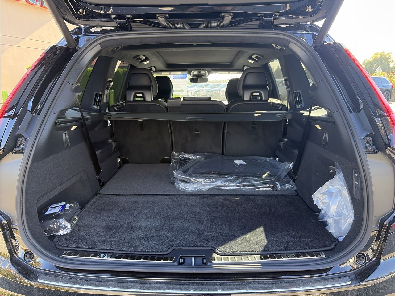 2027 Volvo XC90 Plug-in hybrid in Richmond, British Columbia