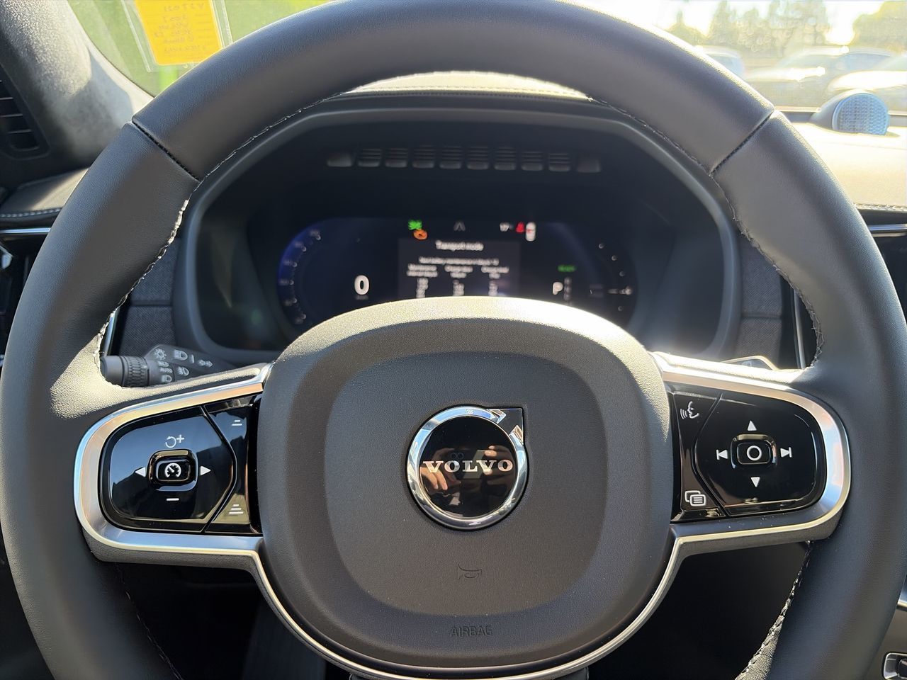 2027 Volvo XC90 Plug-in hybrid in Richmond, British Columbia