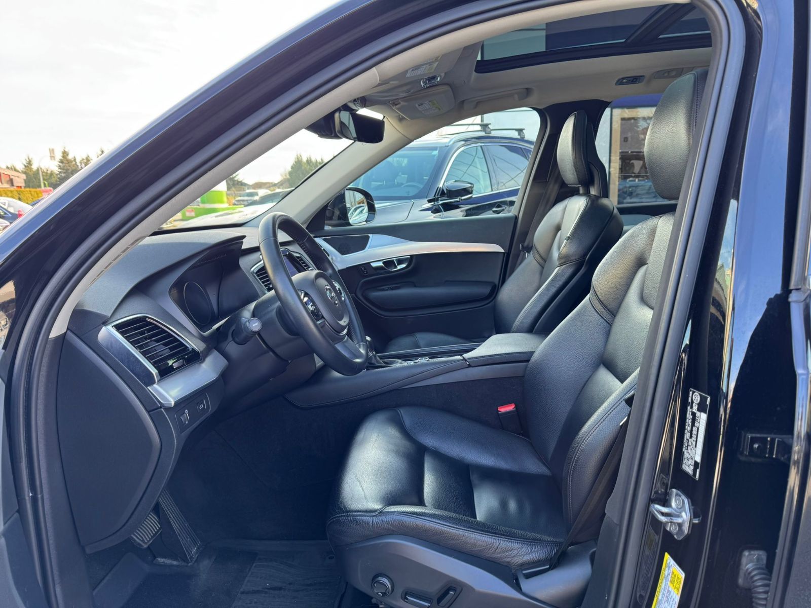 2017 Volvo XC90 in Richmond, British Columbia