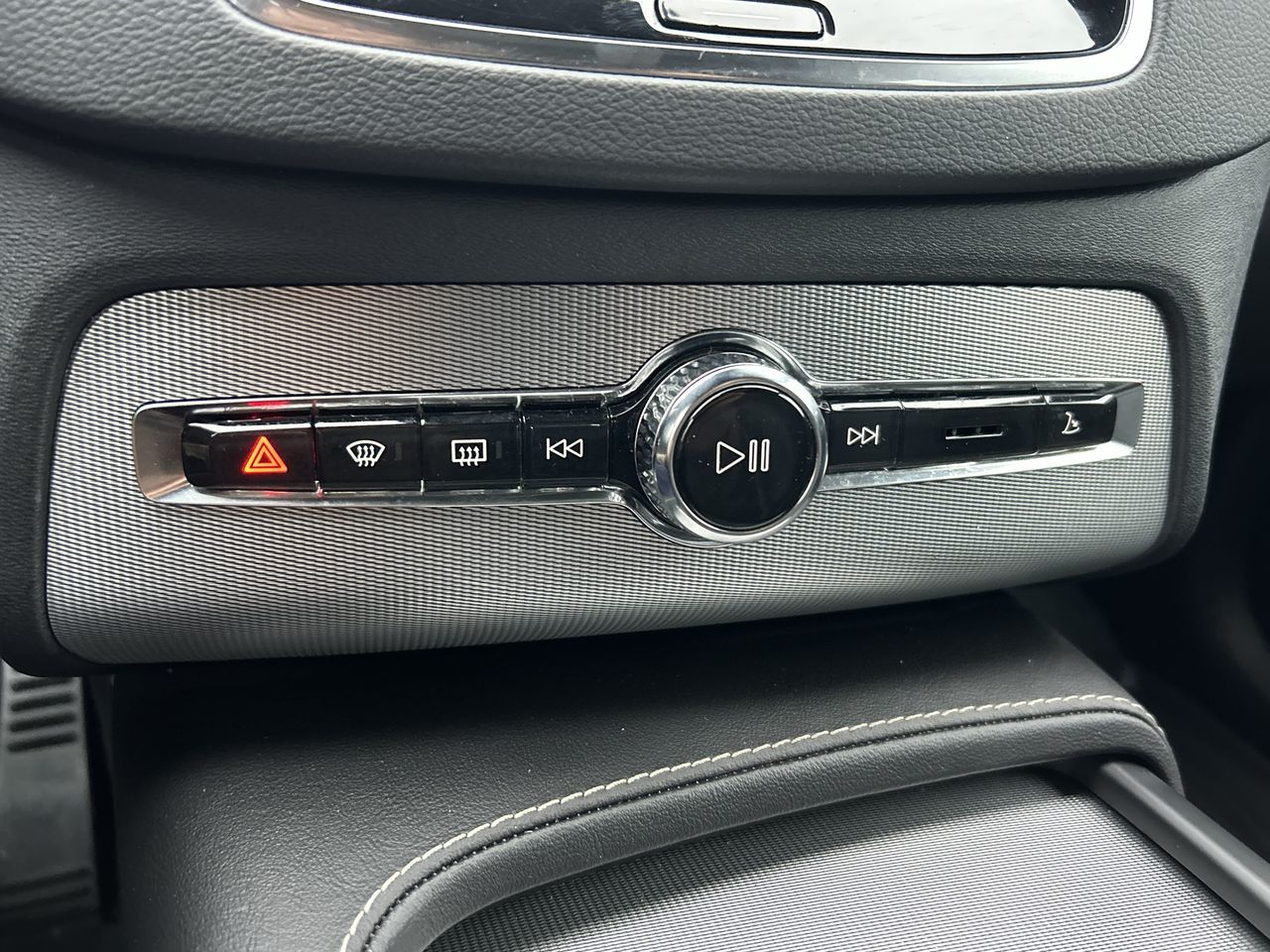 2022 Volvo XC90 in Richmond, British Columbia