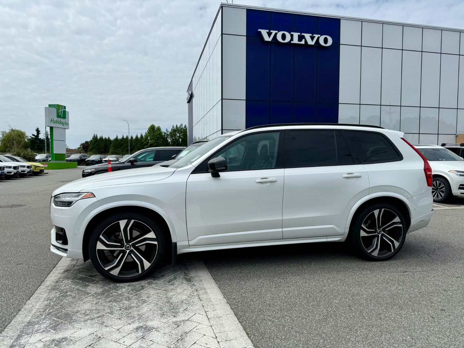 2022 Volvo XC90 in Richmond, British Columbia