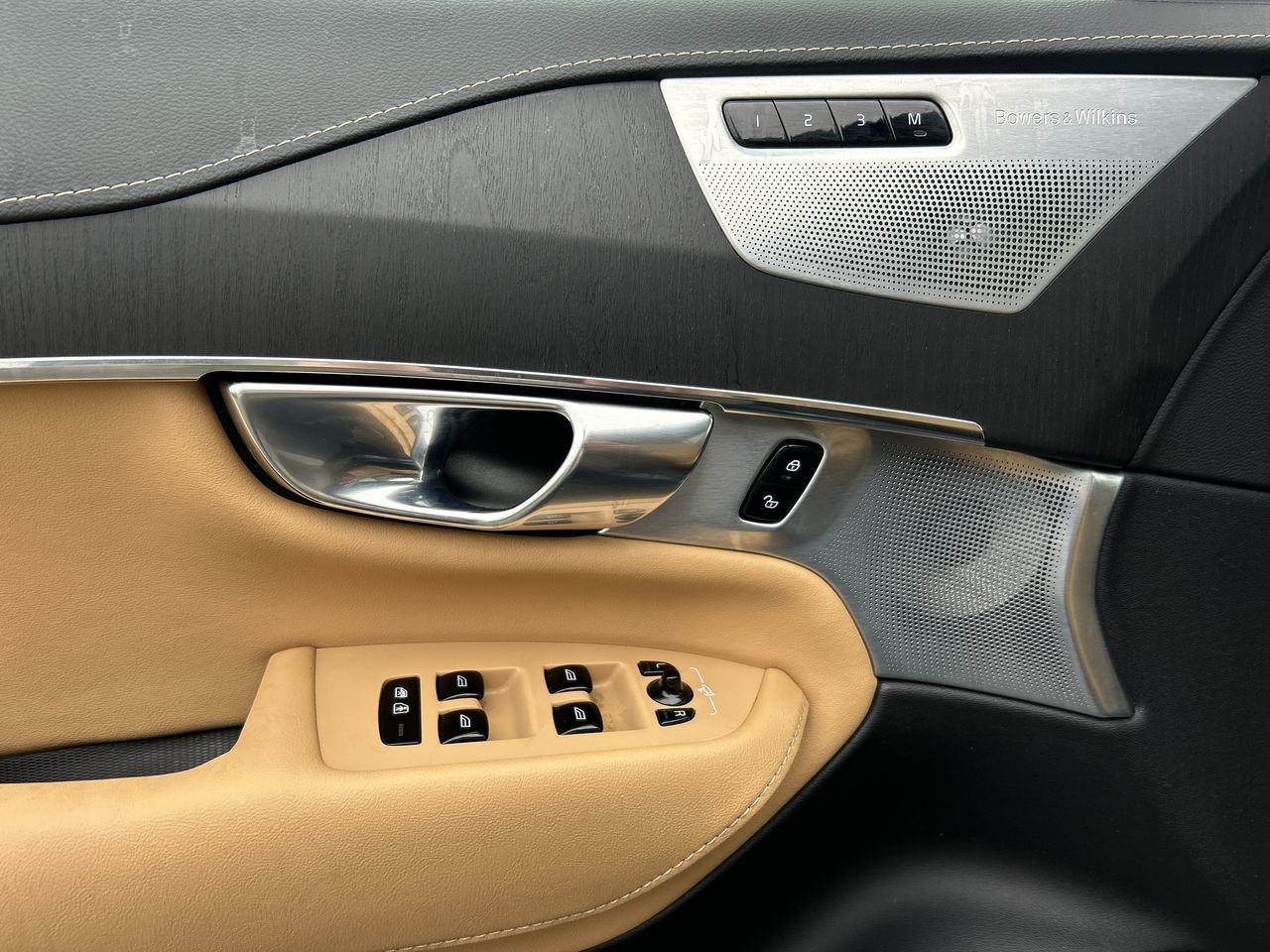 2022 Volvo XC90 in Richmond, British Columbia