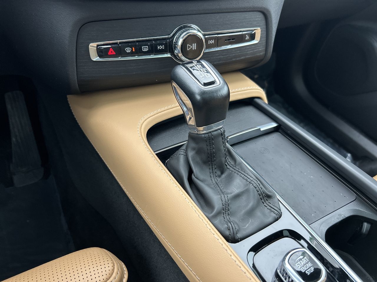 2022 Volvo XC90 in Richmond, British Columbia