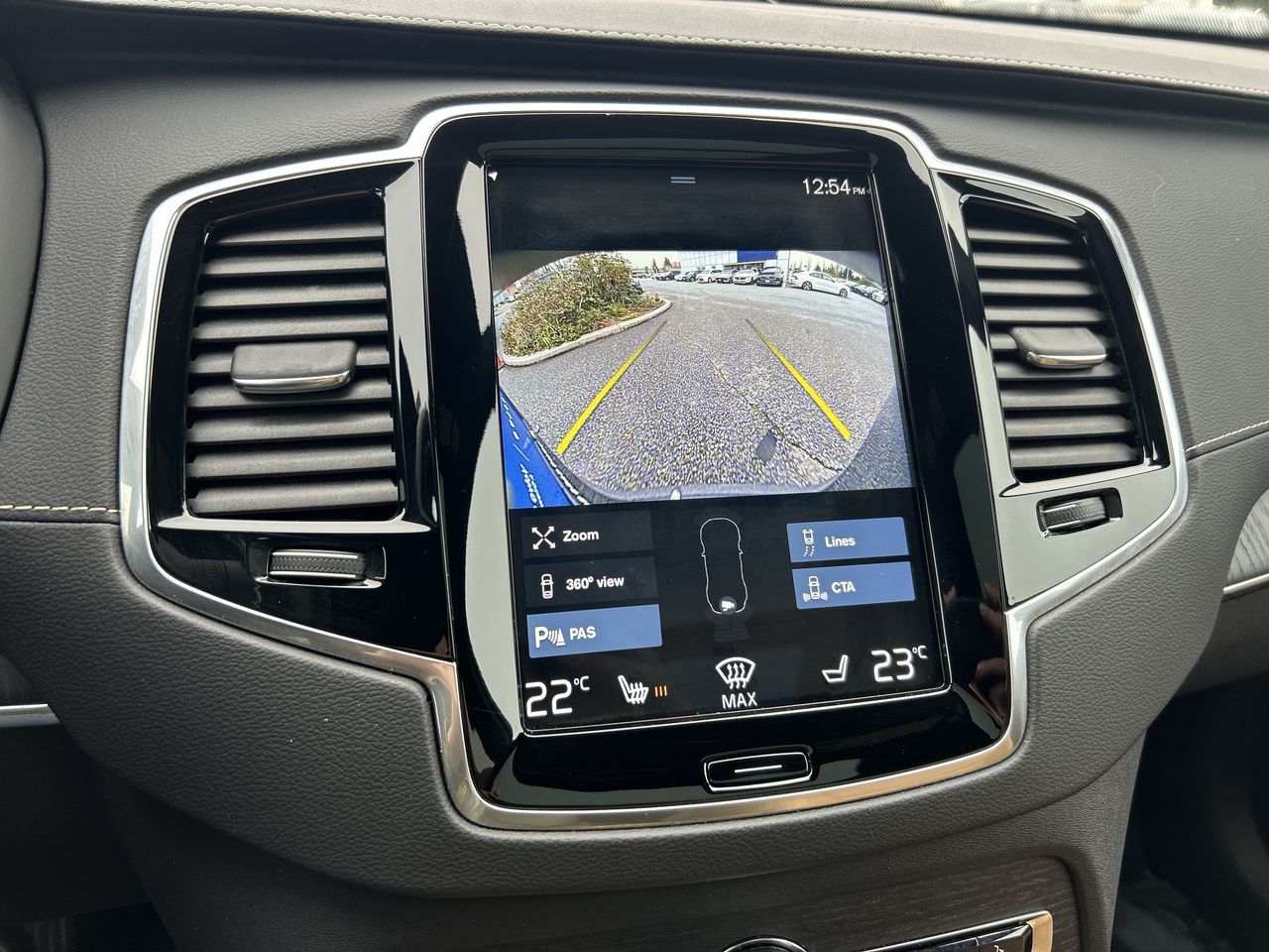 2022 Volvo XC90 in Richmond, British Columbia