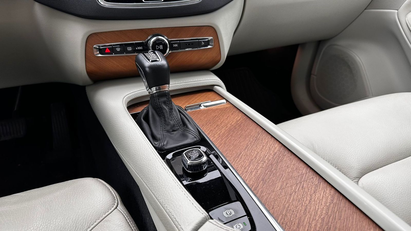 2022 Volvo XC90 in Richmond, British Columbia