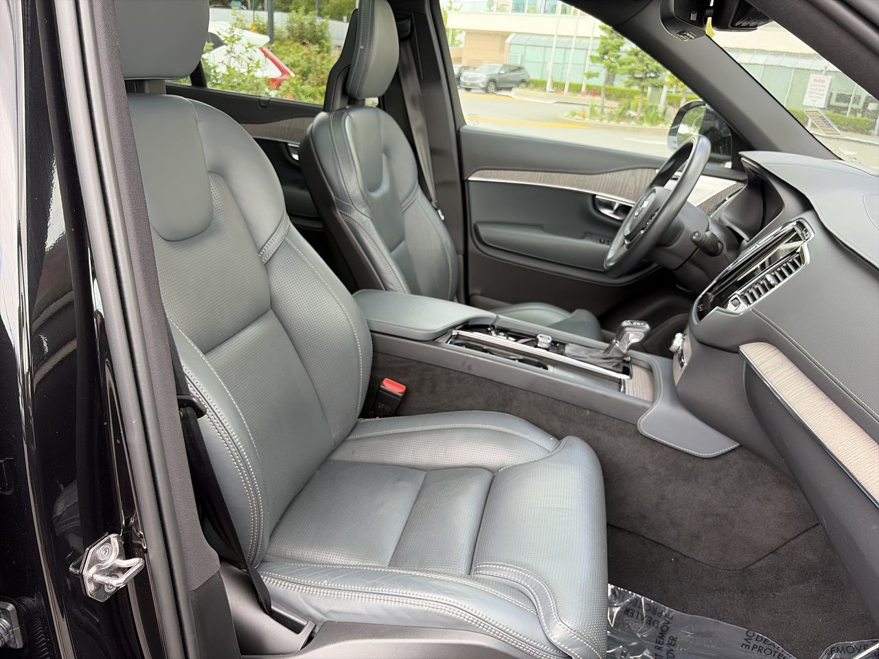 2022 Volvo XC90 in Richmond, British Columbia