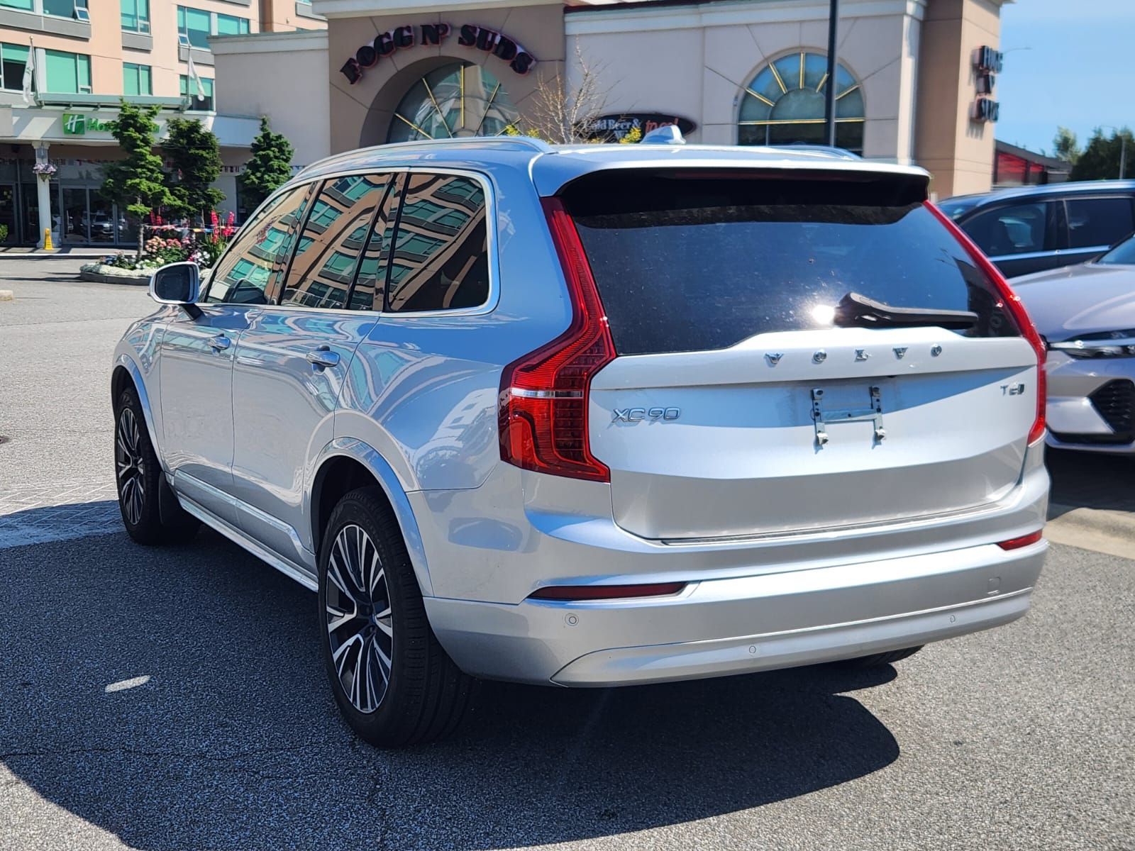 2022 Volvo XC90 in Richmond, British Columbia