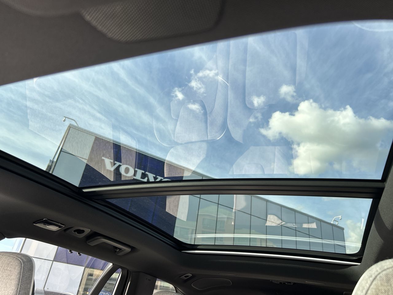 2023 Volvo XC90 in Richmond, British Columbia