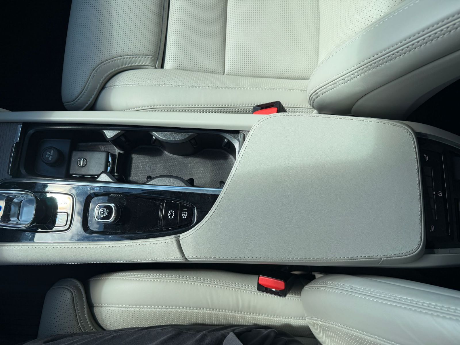 2023 Volvo XC90 in Richmond, British Columbia
