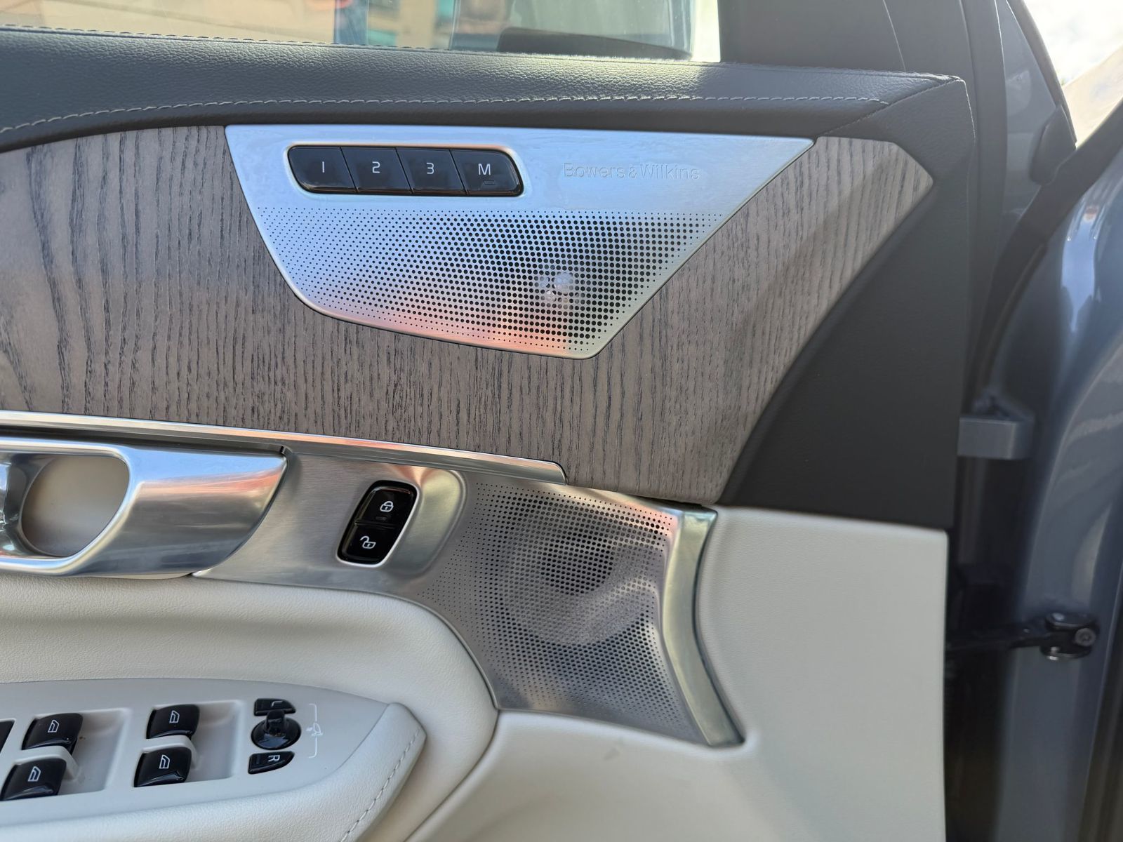 2023 Volvo XC90 in Richmond, British Columbia
