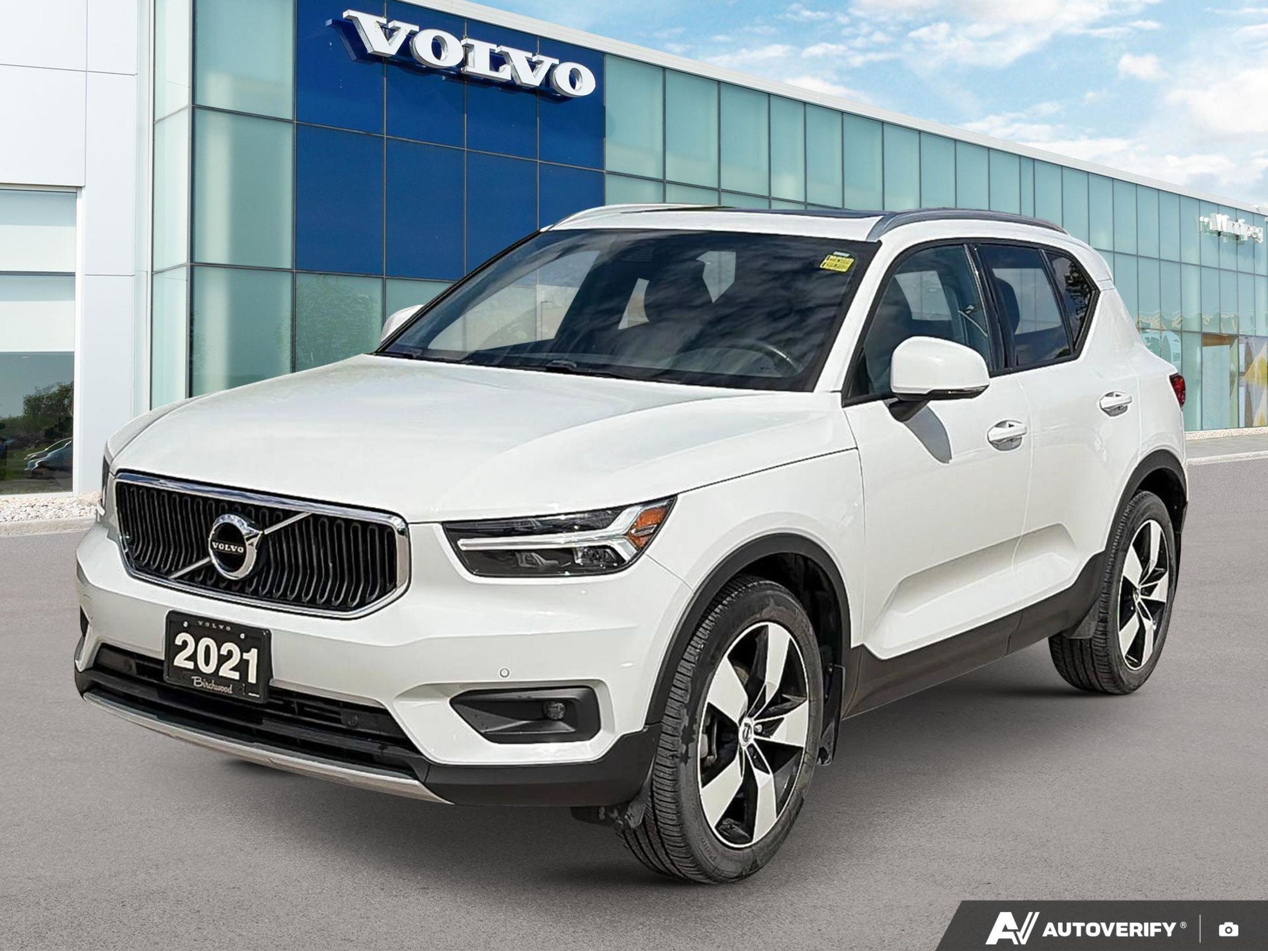 2021 Volvo XC40 Momentum