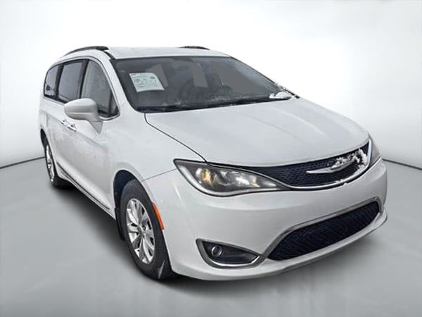 2017 Chrysler Pacifica touring l