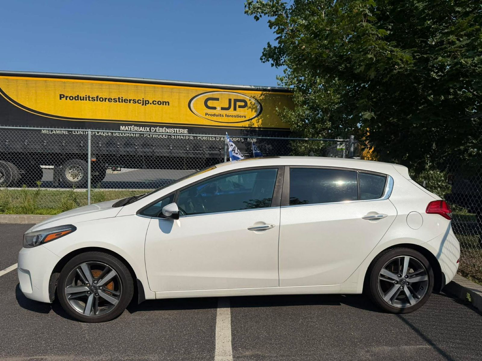 Photo 2018 Kia Forte5 EX #5
