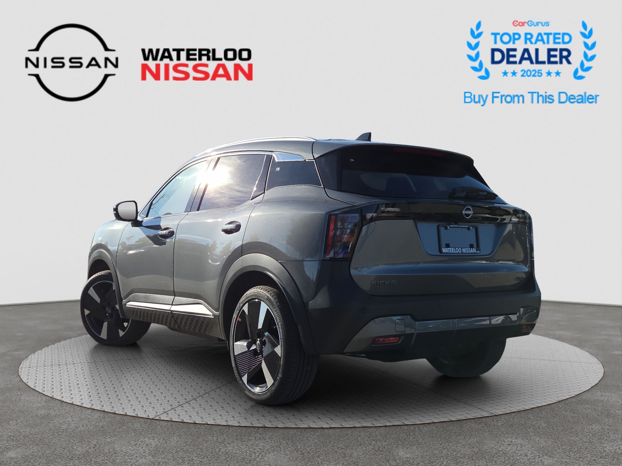 Photo 2027 Nissan Kicks SR Premium AWD #3