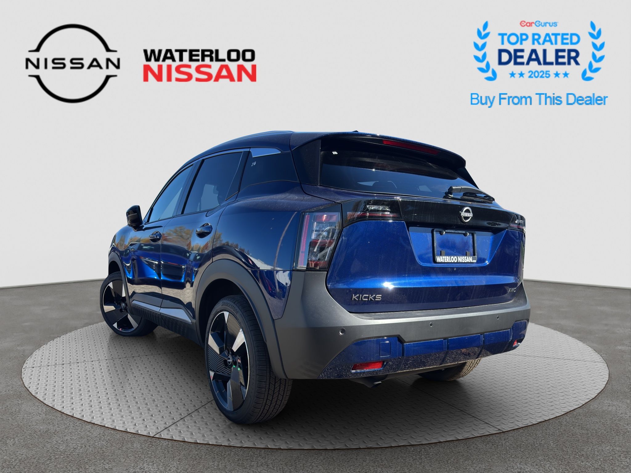 Photo 2027 Nissan Kicks SR Premium AWD #3