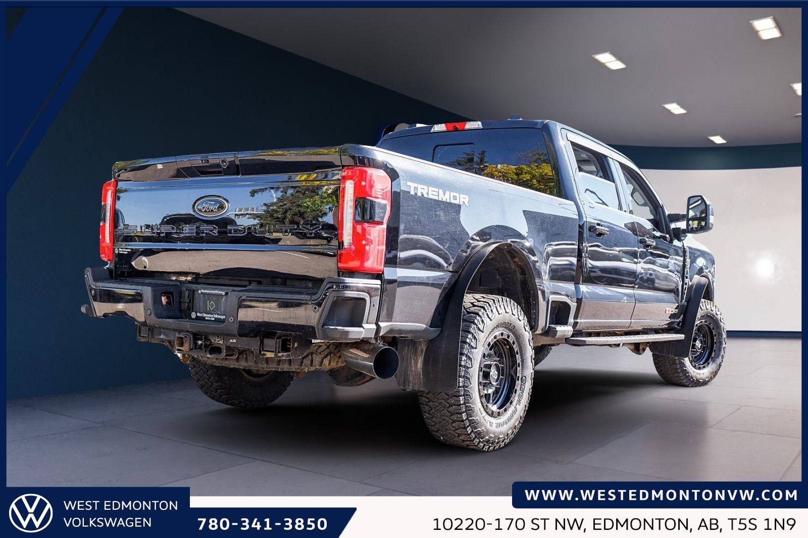 Photo 2023 Ford Super Duty F-350 SRW LARIAT #5