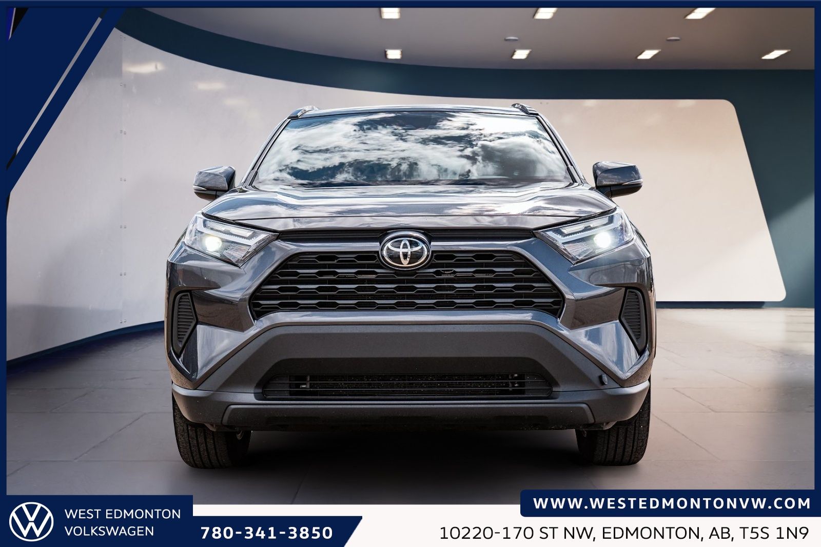 Photo 2022 Toyota RAV4 XLE #8